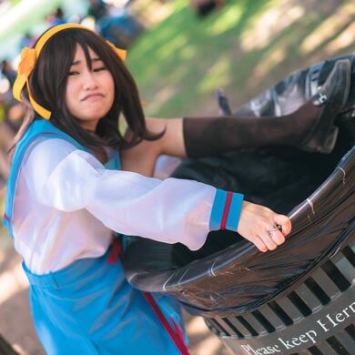 Waifu trash Haruhi | Photo by @Fudgelump