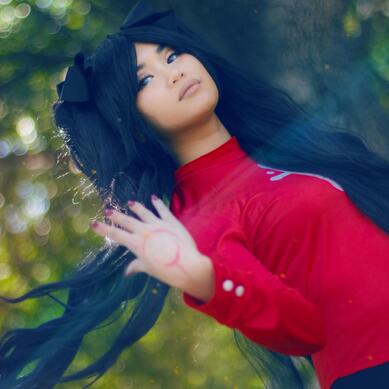 Tohsaka | Photo by @Cosplaytendency